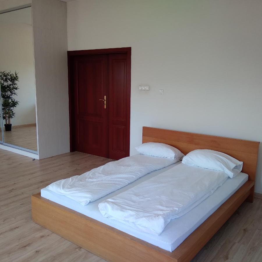 Apartamenty Hierowskiego 60G Катовице Экстерьер фото