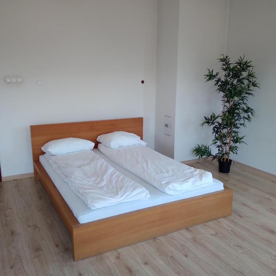Apartamenty Hierowskiego 60G Катовице Экстерьер фото